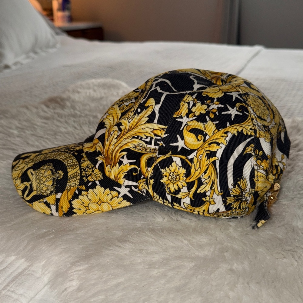 Versace Black and Gold Baroque Hat Unisex - Picture 7 of 12